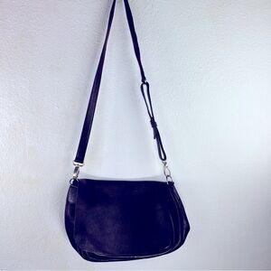 CALVIN KLEIN Shoulder/Crossbody bag with flap closure. Brown. Unlined.